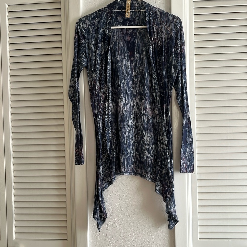 Eyeshadow Cardigan Size L